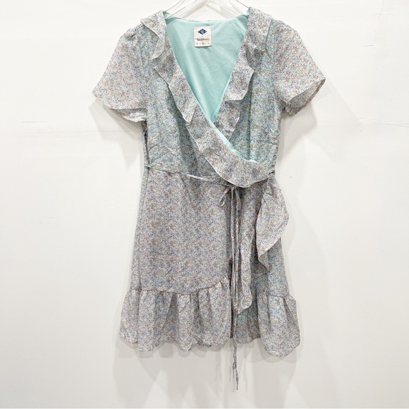 Wild Blue x Sadie Robertson Floral Ruffle Wrap Mini Dress Medium Belted - Picture 1 of 6